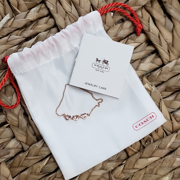 NWOT Coach Bracelet Tri Heart Rose Gold Swarovski - Picture 5 of 8